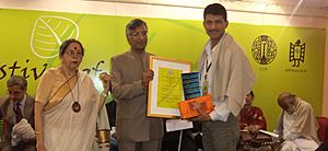 Archivo:SAARC Literary Award Suman Pokhrel 231