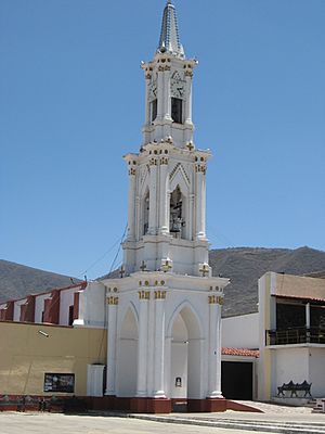 Archivo:Templo de San Luis Obispo de Tolosa en San Luis Soyatlán