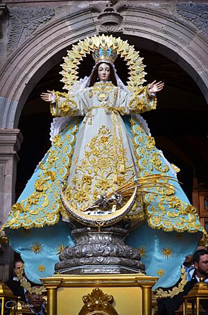Archivo:Virgen de la Asunción de Jalostotitlán