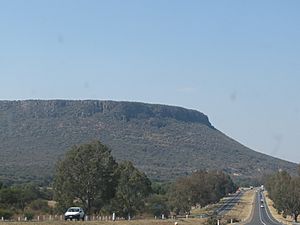 Archivo:Vista de la 'Mesa redonda' (Jalisco) desde la carretera León-Aguascalientes 03