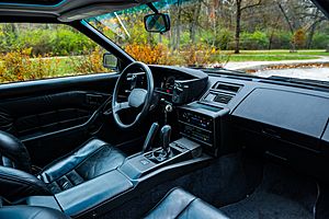 Archivo:1986 Toyota MR2 Interior