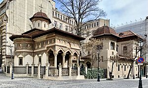 Archivo:4, Strada Stavropoleos, Bucharest (Romania)