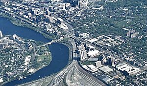 Archivo:Aerial Boston University