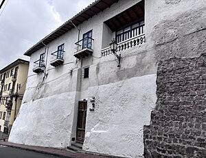 Archivo:Casa de la peña, Quito
