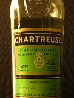 Archivo:Chartreuse-bottle