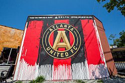 Archivo:Delta, Atlanta United paint the town (36339801080)
