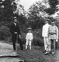 Archivo:Emperor Taisho's sons 1921