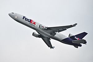 FedEx MD-11 (4871792419).jpg