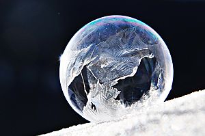 Archivo:Frozen Ice Bubble