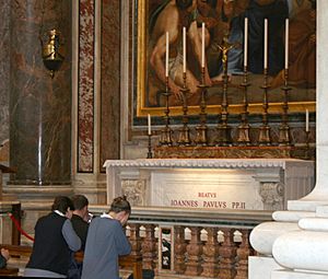 Archivo:Grób Bł. Jana Pawła II w Kaplicy Św. Sebastiana