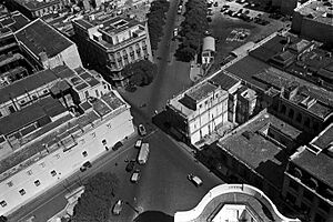 Archivo:Horacio Coppola - Buenos Aires 1936 - Perú y Diagonal Sur