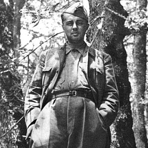 Archivo:Hoxha at Odrican 1944