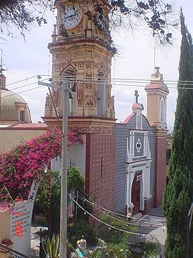 Iglesia de Santa María Moyotzingo (3).JPG