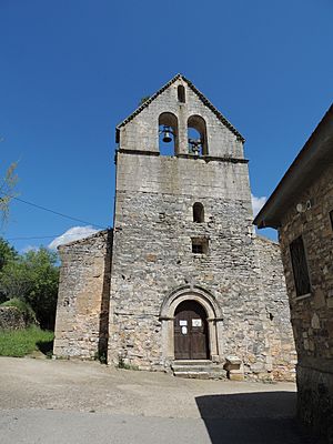 Archivo:Iglesia en Almiruete