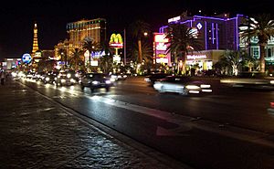 Archivo:Las Vegas by Night