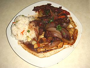 Archivo:Lomo Saltado, Lima, Peru