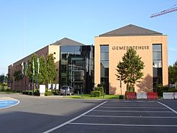 Merelbeke - Town hall 1.jpg