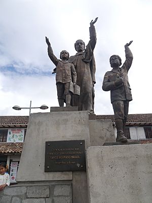 Archivo:Monumento al Hermano Miguel 2