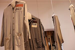 Archivo:Museo de la Memoria - 2022 03