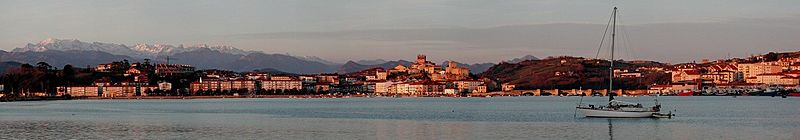 Archivo:Panoramica de San Vicente de la Barquera