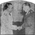 Pedro Aramburu saludo Isaac Rojas