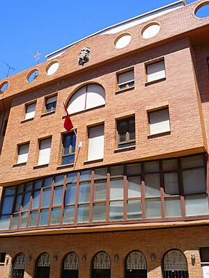 Archivo:Peralta - Museo Etnográfico y Centro Cívico 1