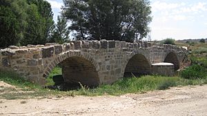 Archivo:Puente romano, Coruña del Conde