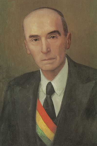 40 - Néstor Guillén