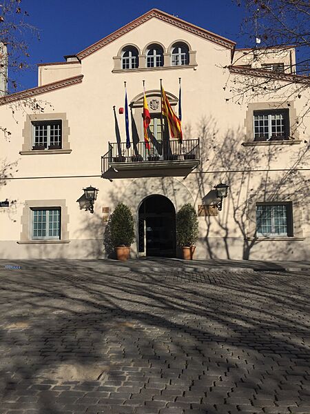 Ayuntamiento ce Esplugues de Llobregat