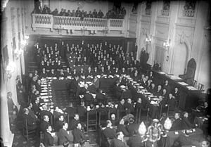 Archivo:Bundesarchiv Bild 102-08968, Eröffnung der zweiten Haager Konferenz