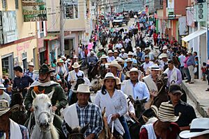 Archivo:Cabalgata Retorno Acevedo