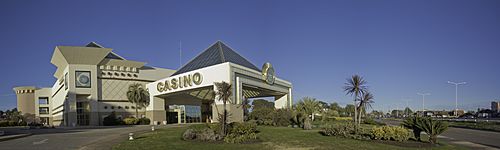 Archivo:Casino Club de Santa Rosa 2