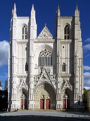 Archivo:Cathédrale Saint-Pierre de Nantes - façade