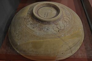 Archivo:Cerámica ibérica. Bastida de les Alcusses. Museo Arqueológico de Mogente 7