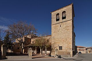 Escarabajosa de cabezas, Iglesia de San Benito Abad, 2.jpg