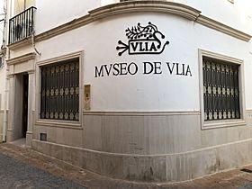 Fachada del Museo de Ulía.jpg