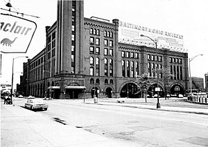Archivo:Grand Central Station Chicago, northeast corner