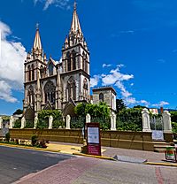 Archivo:Iglesia Del Carmen Sta Tecla LL 2012
