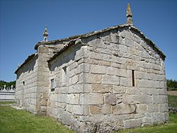 Iglesia de Santa María de Leborei (3720797600).jpg