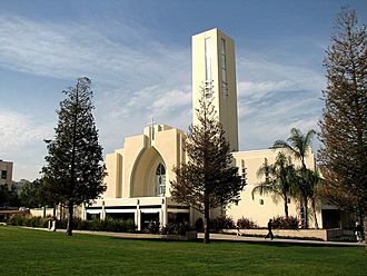 Archivo:Loma Linda University Church 01
