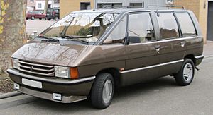 Archivo:Renault Espace1 1984 front 20140122
