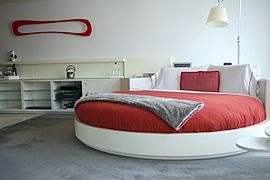 Round, red bed (5574135985)