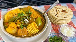 Archivo:Sopa de patas
