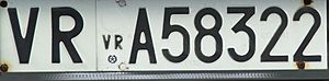 Archivo:Targa automobilistica Italia 1985 VR•A58322 Verona