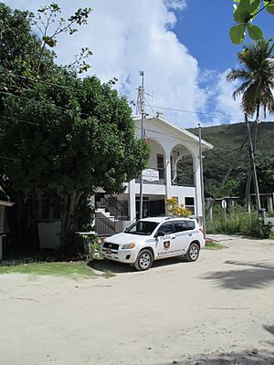 Archivo:British Virgin Islands — Jost van Dyke — Police station