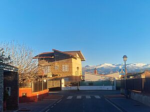 Archivo:Calle Francisco Fernández Santos, en Pretel (Granada)