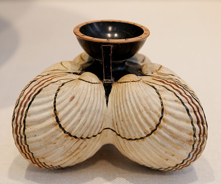 Cockleshells aryballos Met 23.160.33