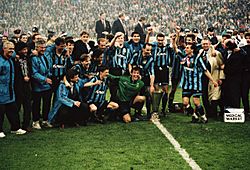 Archivo:Festeggiamenti Coppa UEFA Inter-Salisburgo 1993-1994