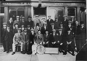 Archivo:HOPE-AND-ANCHOR-DART-CLUB