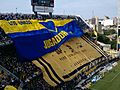 Hinchada de Boca desplegando sus telones